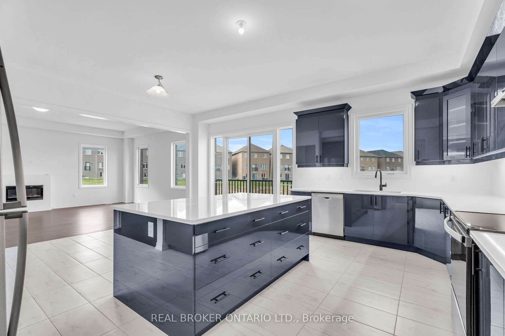 430 Vandusen Avenue Property Photo 24