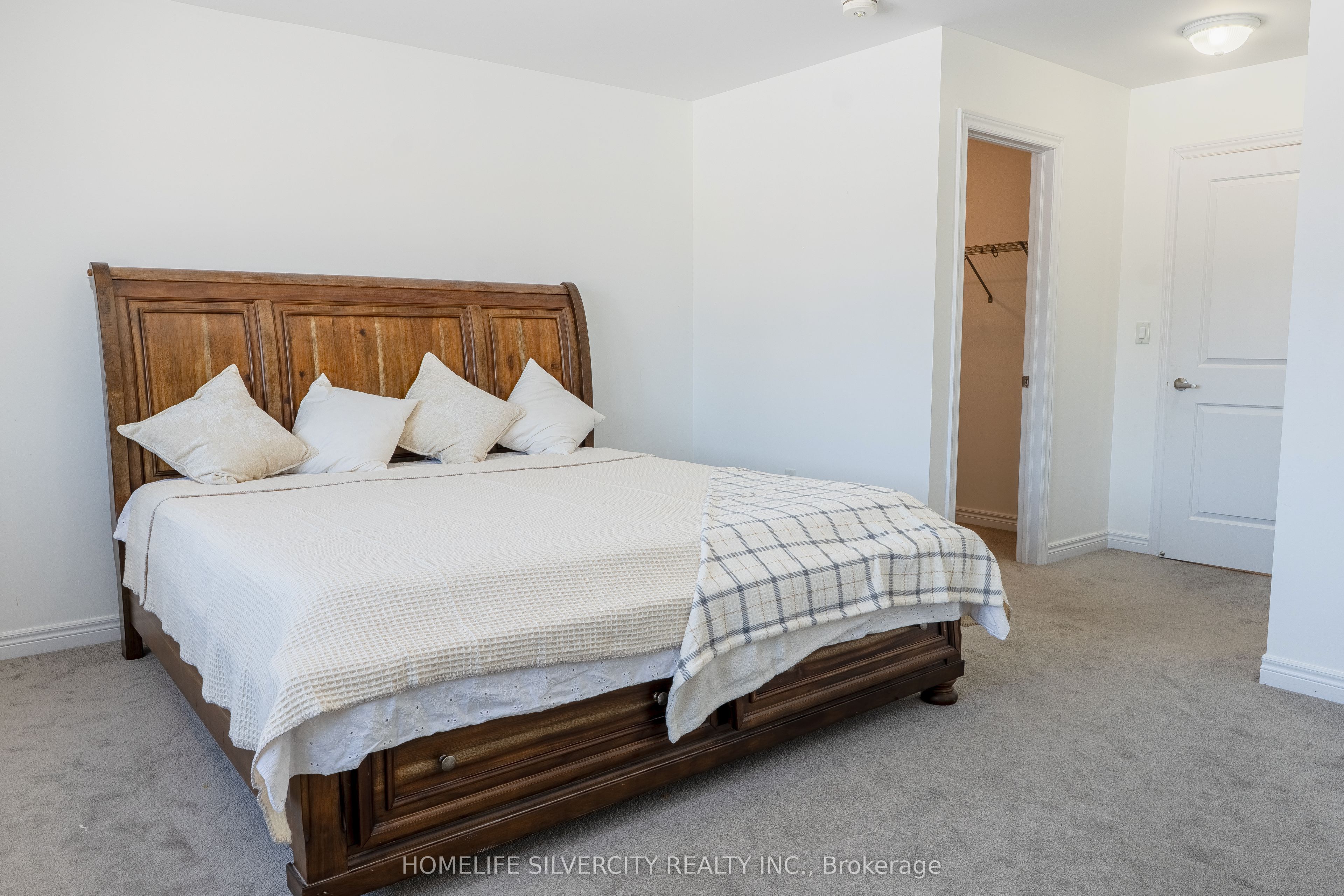 12 Summer Breeze Drive Property Photo 29