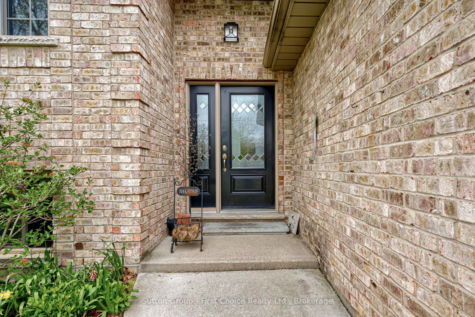 19 Eleanor Street Property Photo 6