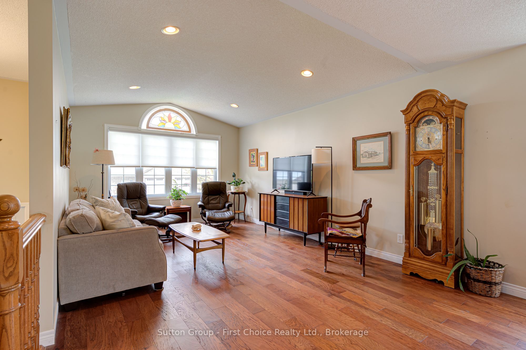 19 Eleanor Street Property Photo 10