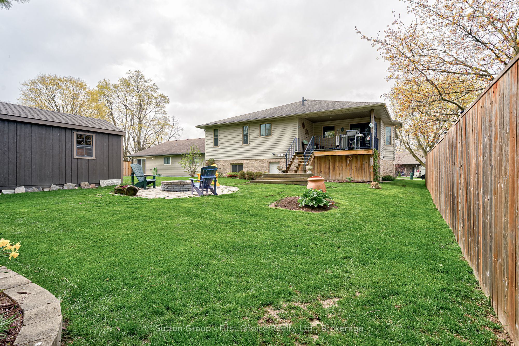 19 Eleanor Street Property Photo 43