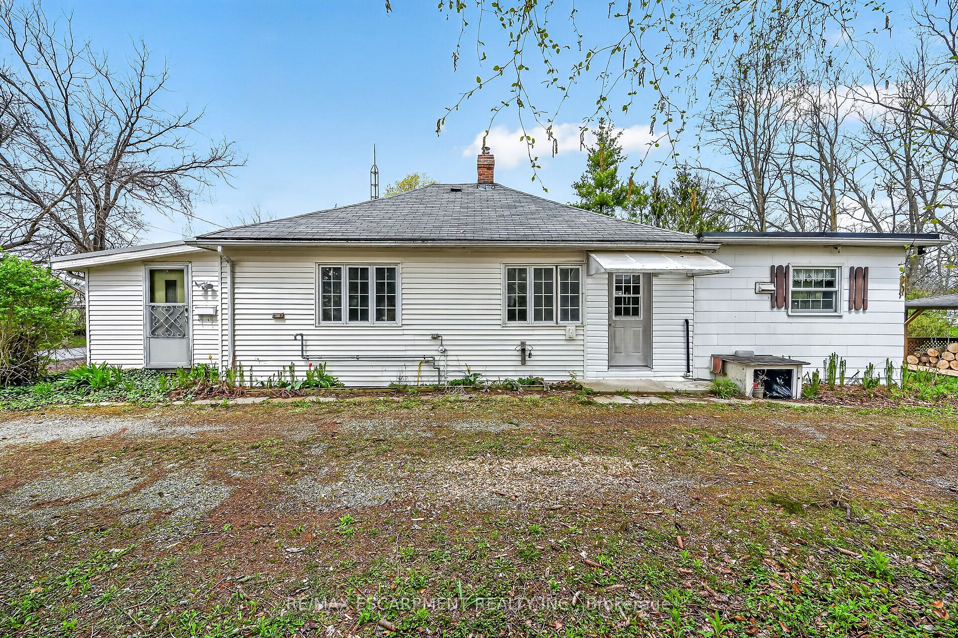 313 John Street Property Photo 1