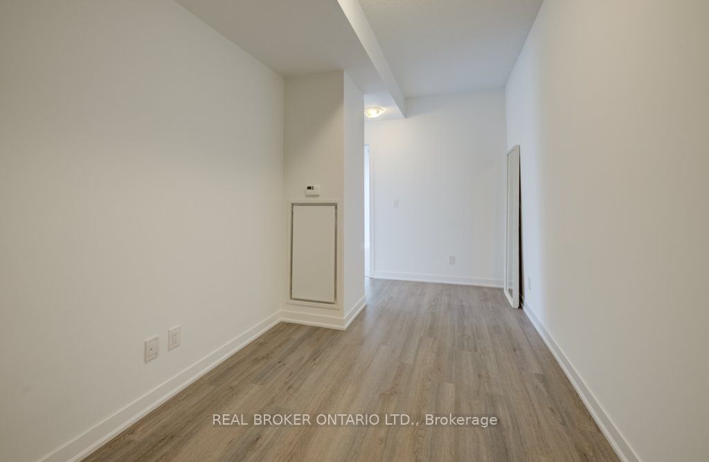 85 Duke Street W 908 Property Photo 11
