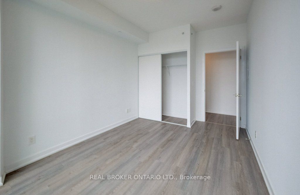 85 Duke Street W 908 Property Photo 13