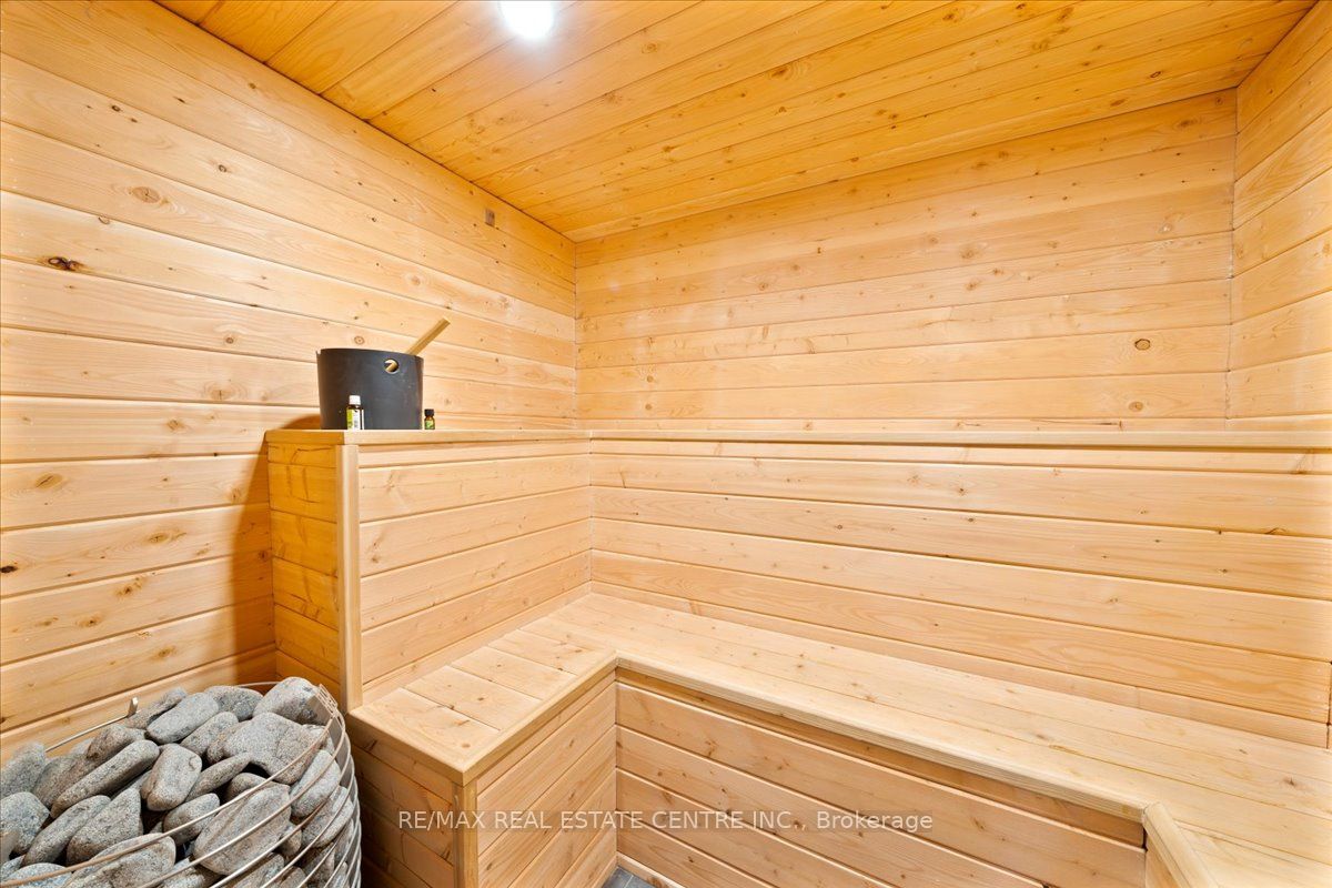 32 Elena Court Property Photo 22