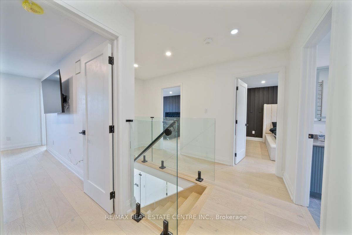 32 Elena Court Property Photo 28