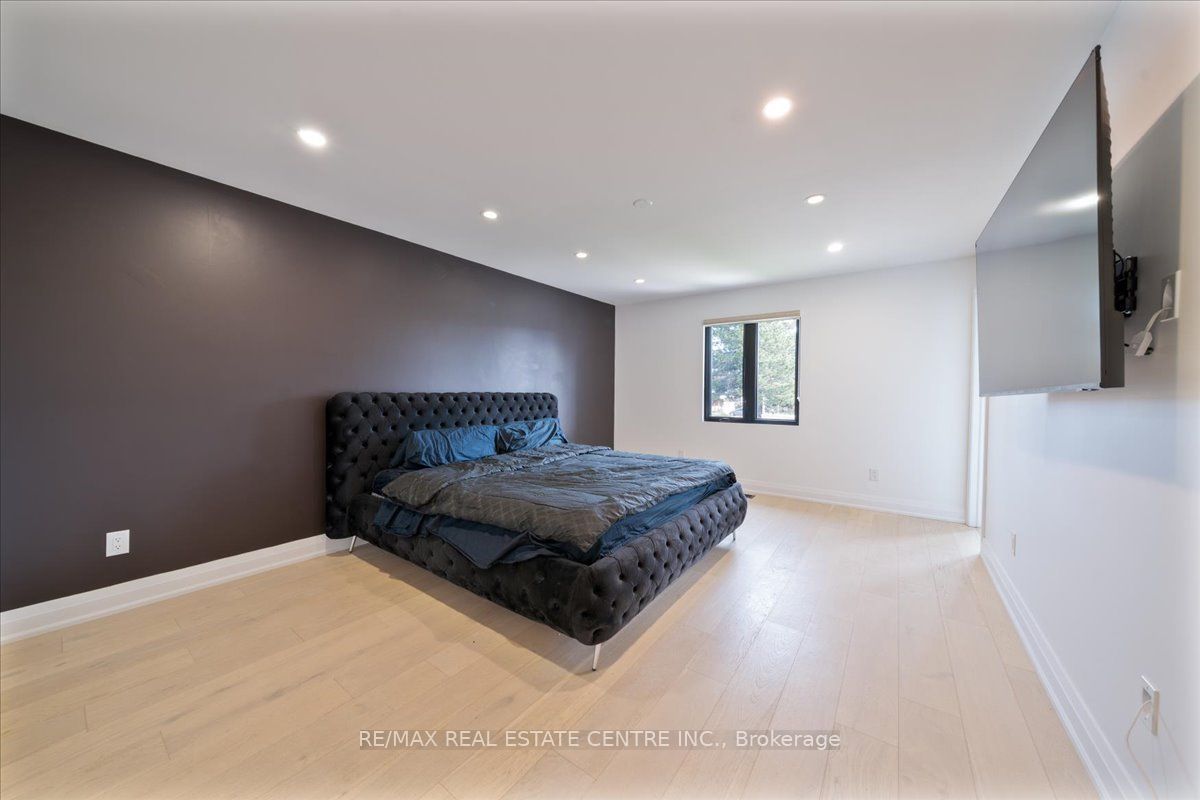 32 Elena Court Property Photo 34