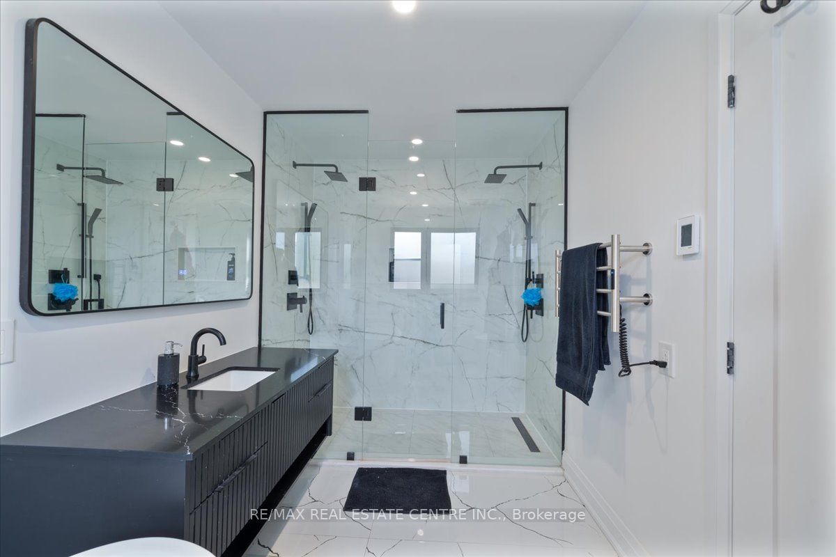 32 Elena Court Property Photo 36