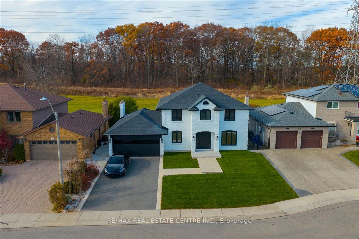 32 Elena Court Property Photo 45