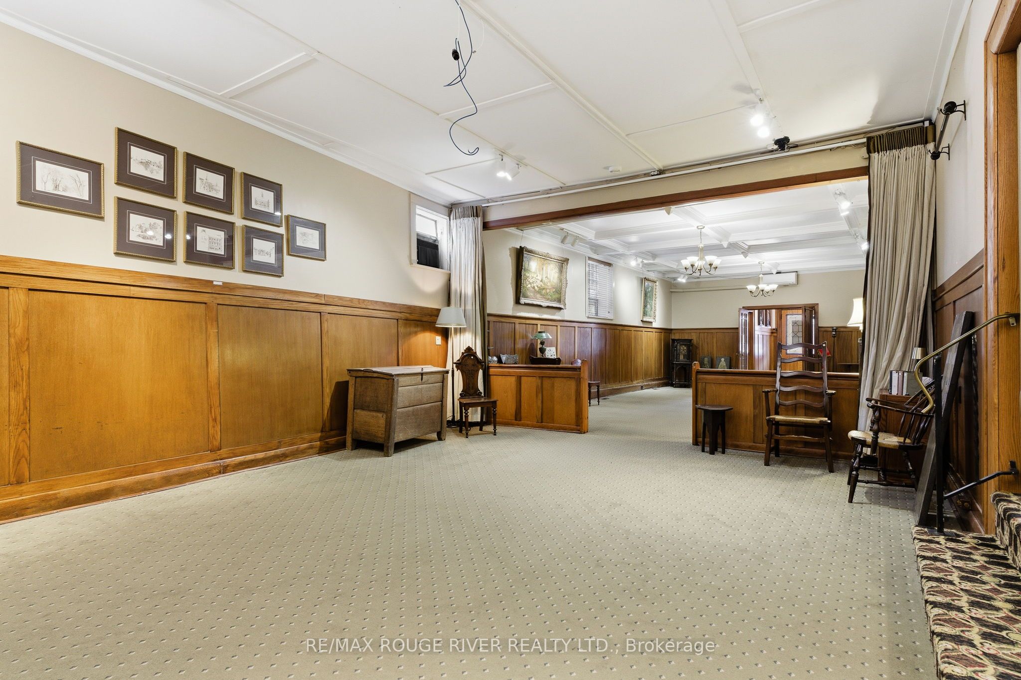 135 Walton Street Property Photo 25
