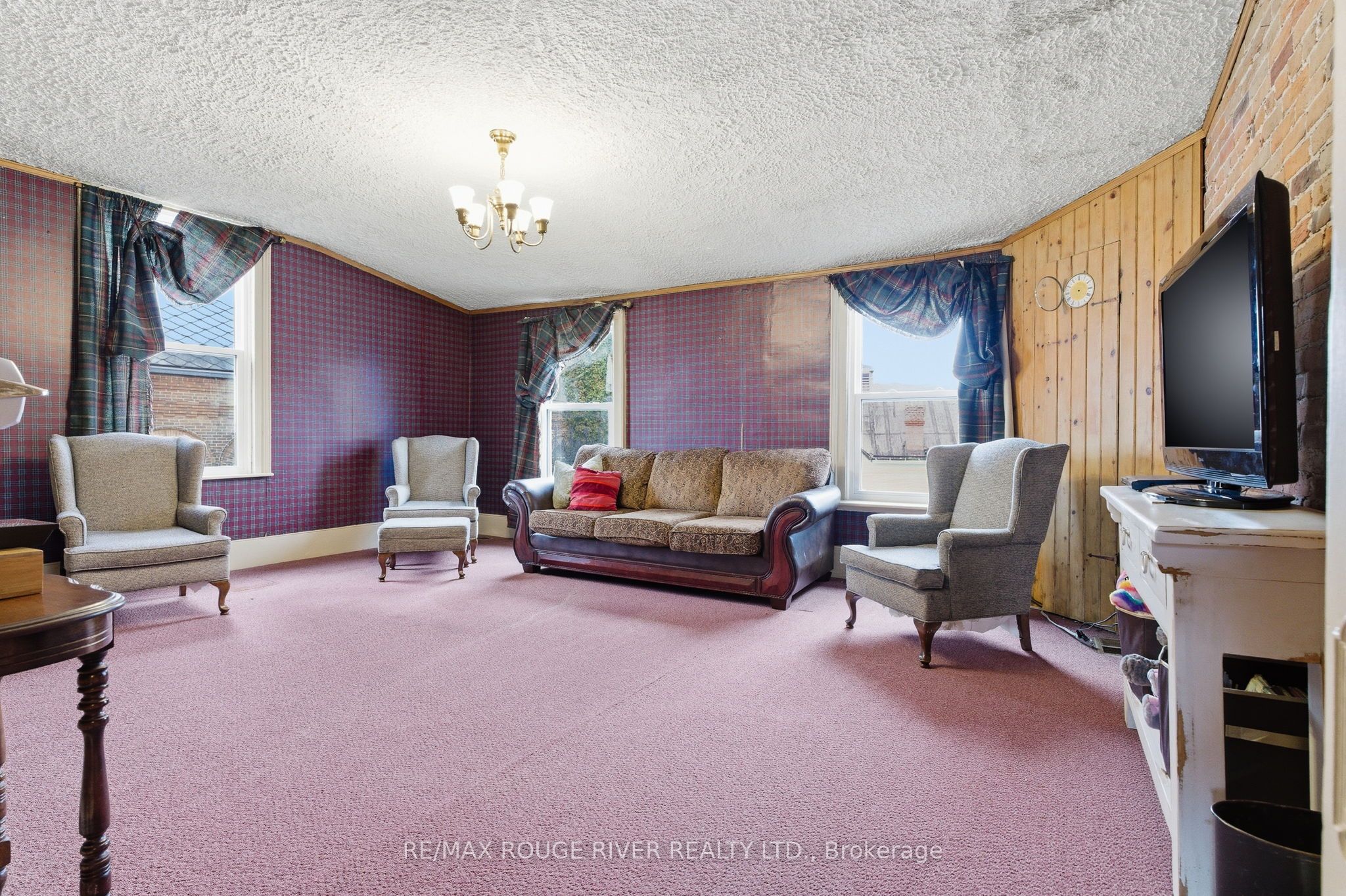135 Walton Street Property Photo 34