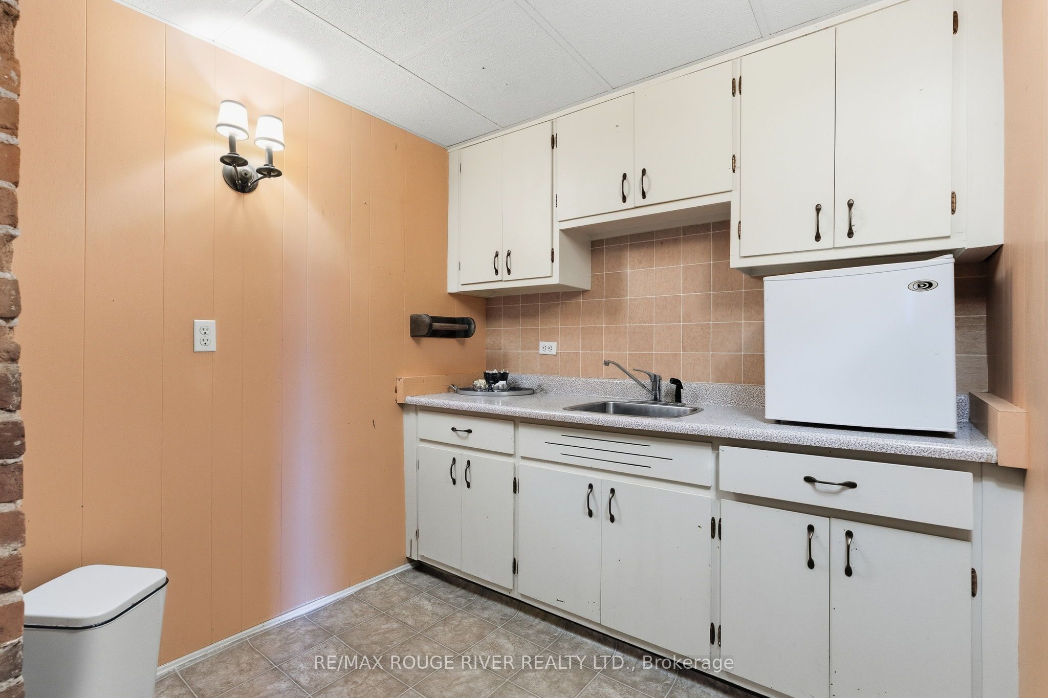 135 Walton Street Property Photo 35