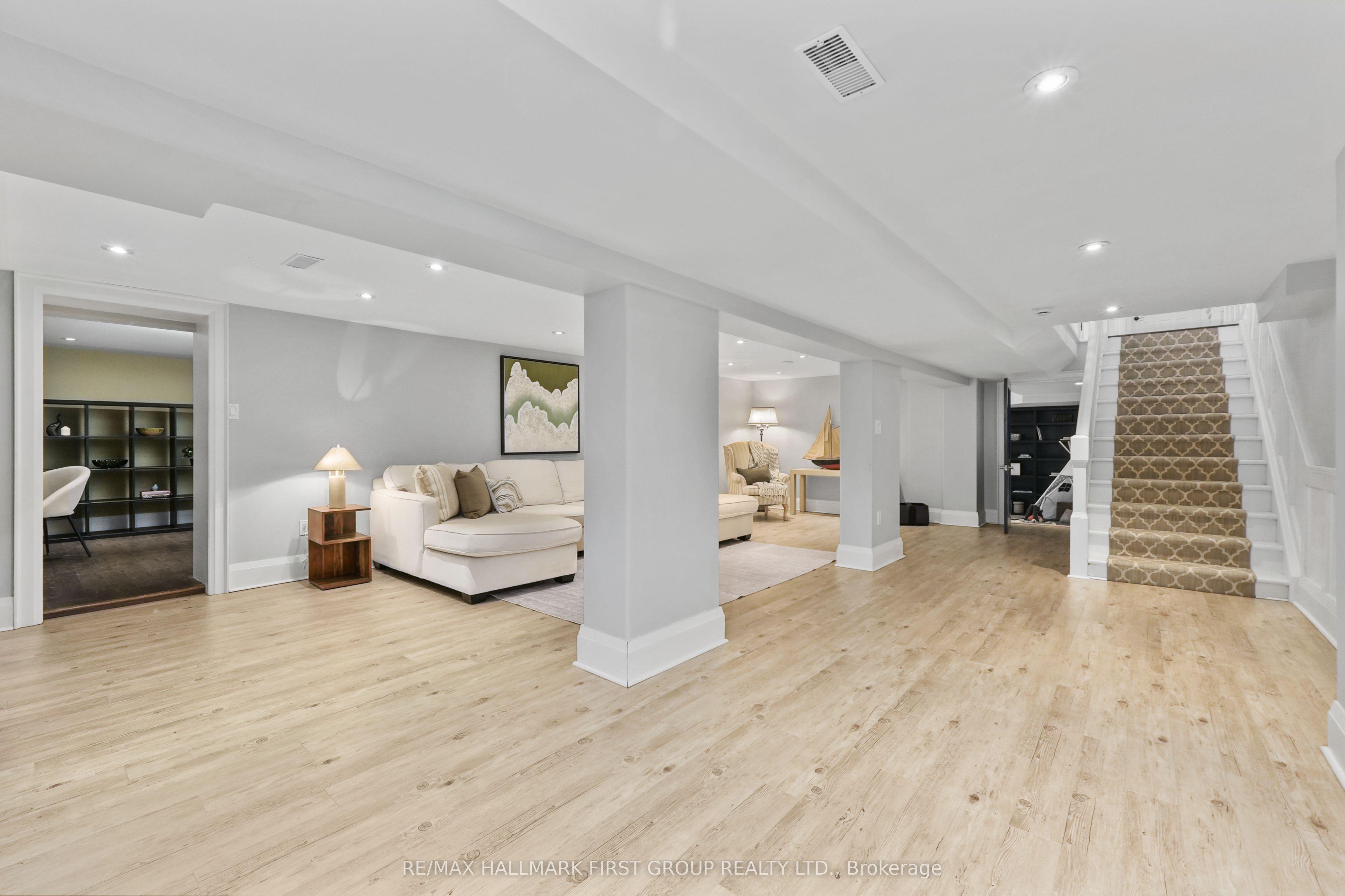 3 Hamilton Court Property Photo 31