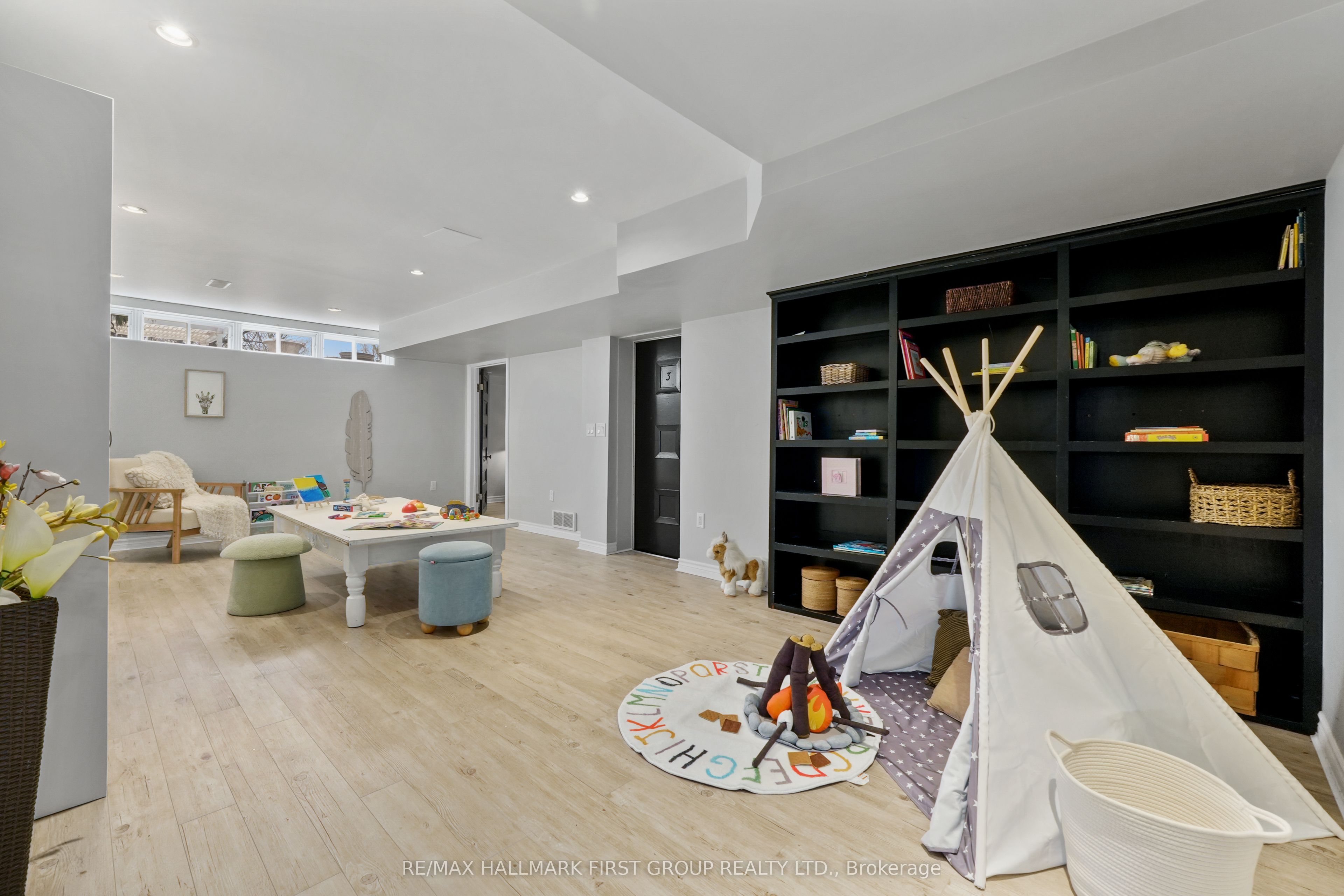 3 Hamilton Court Property Photo 33