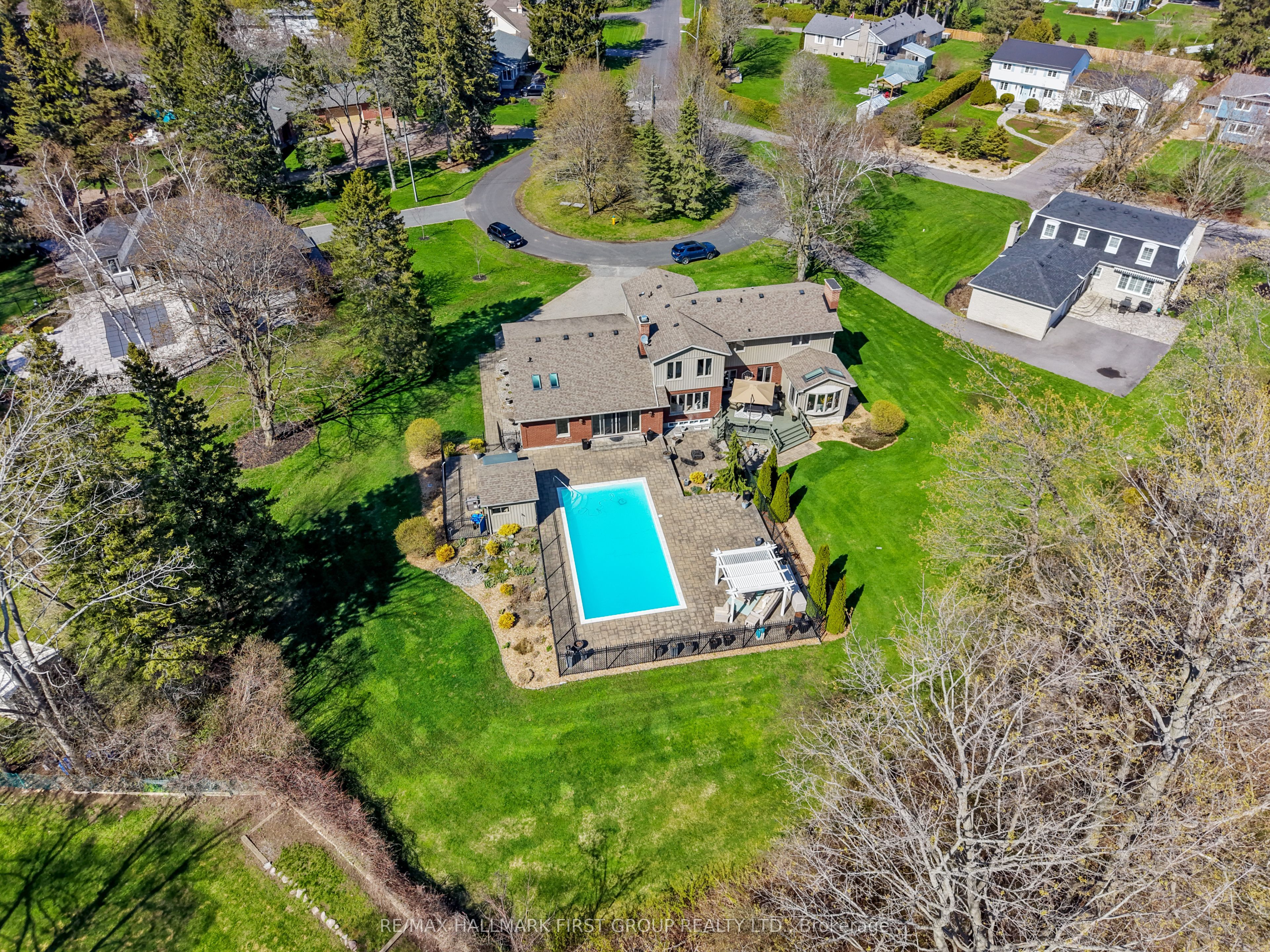 3 Hamilton Court Property Photo 50