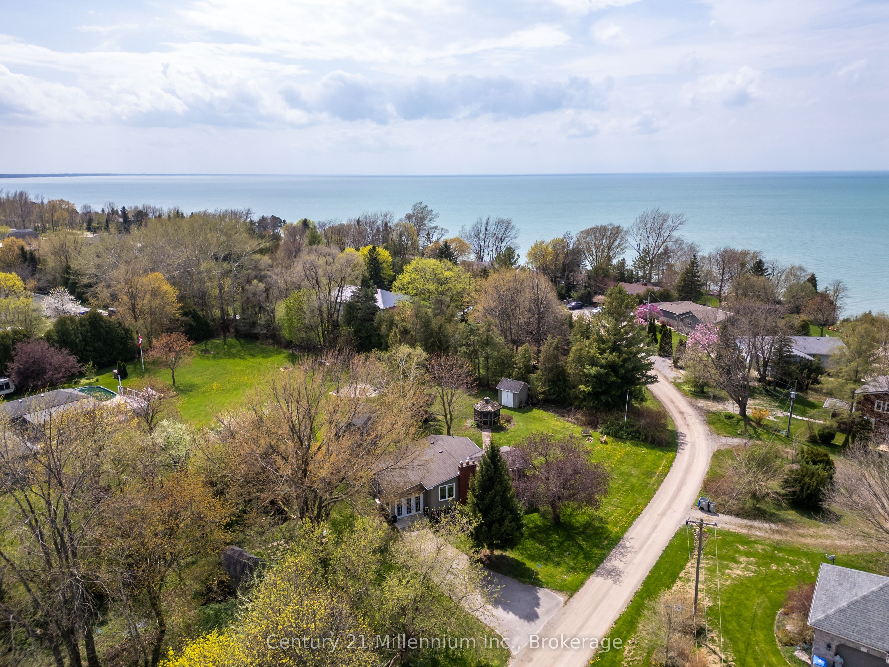 72234 Lakeshore Drive Property Photo 2