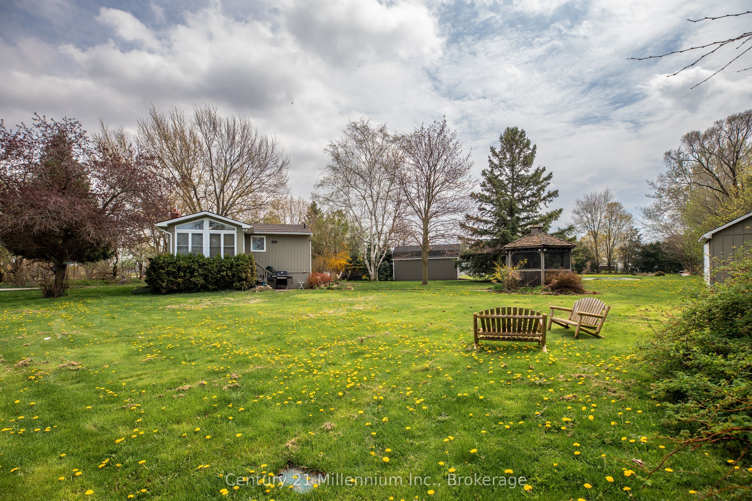 72234 Lakeshore Drive Property Photo 5