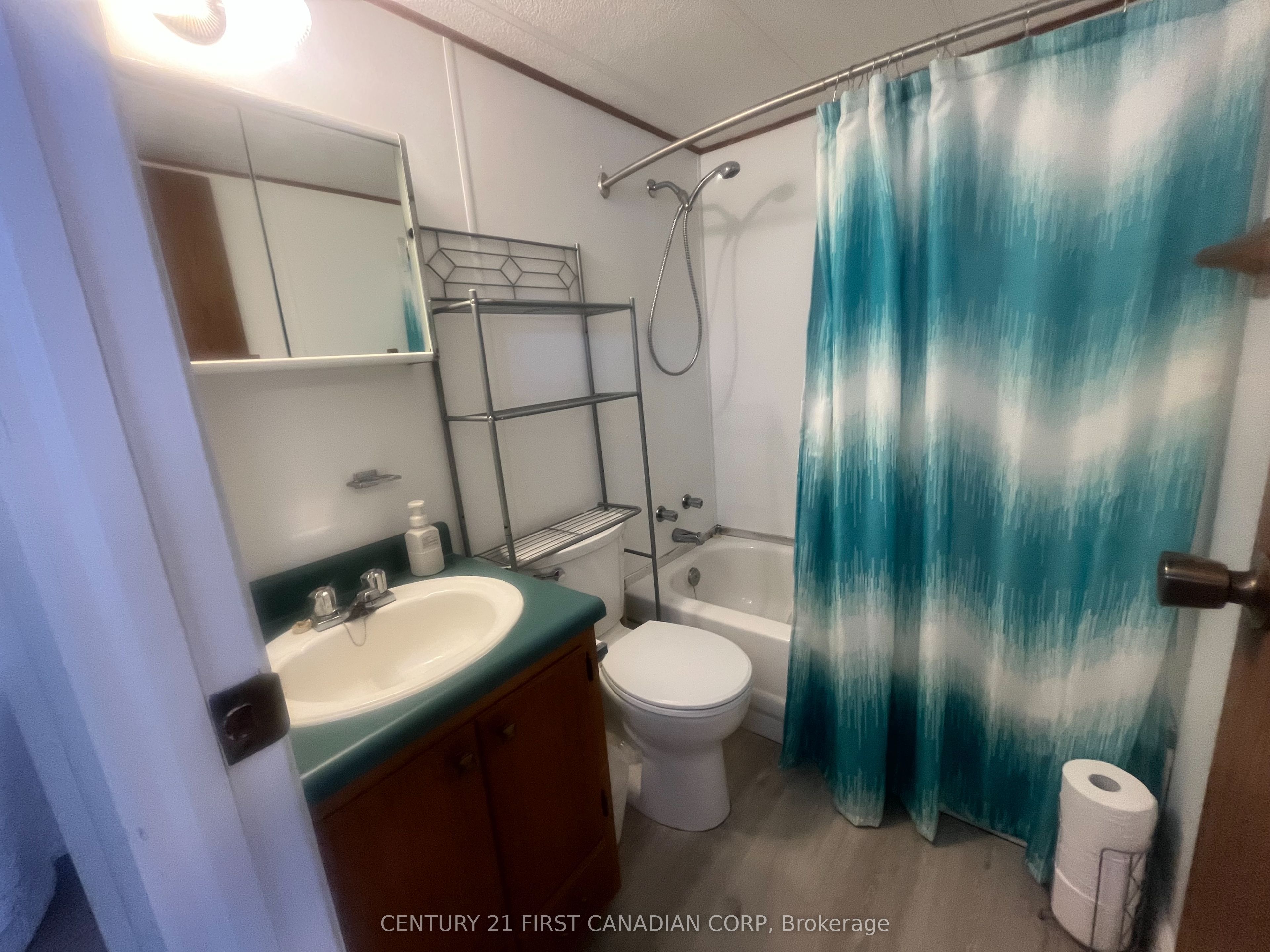 13 St. Lucia Lane Property Photo 9