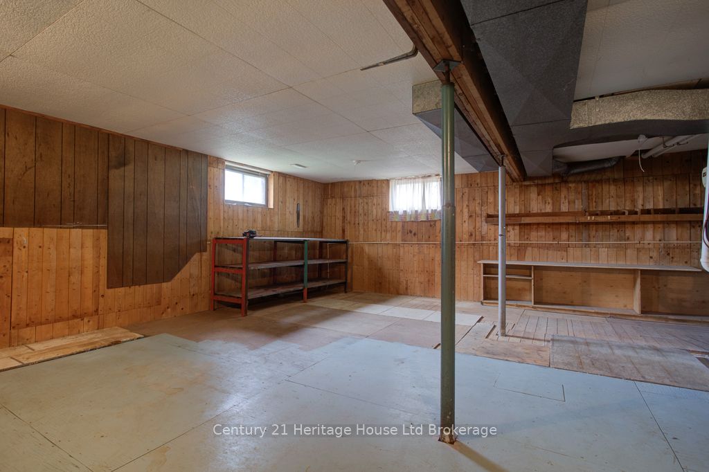 165 Park Row Property Photo 23
