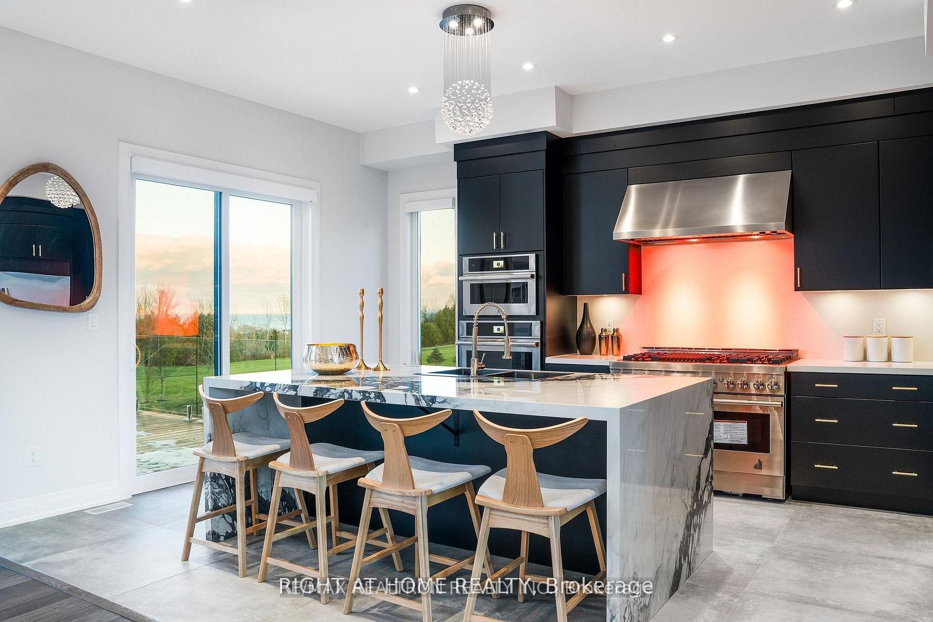 101 Sladden Court Property Photo 19