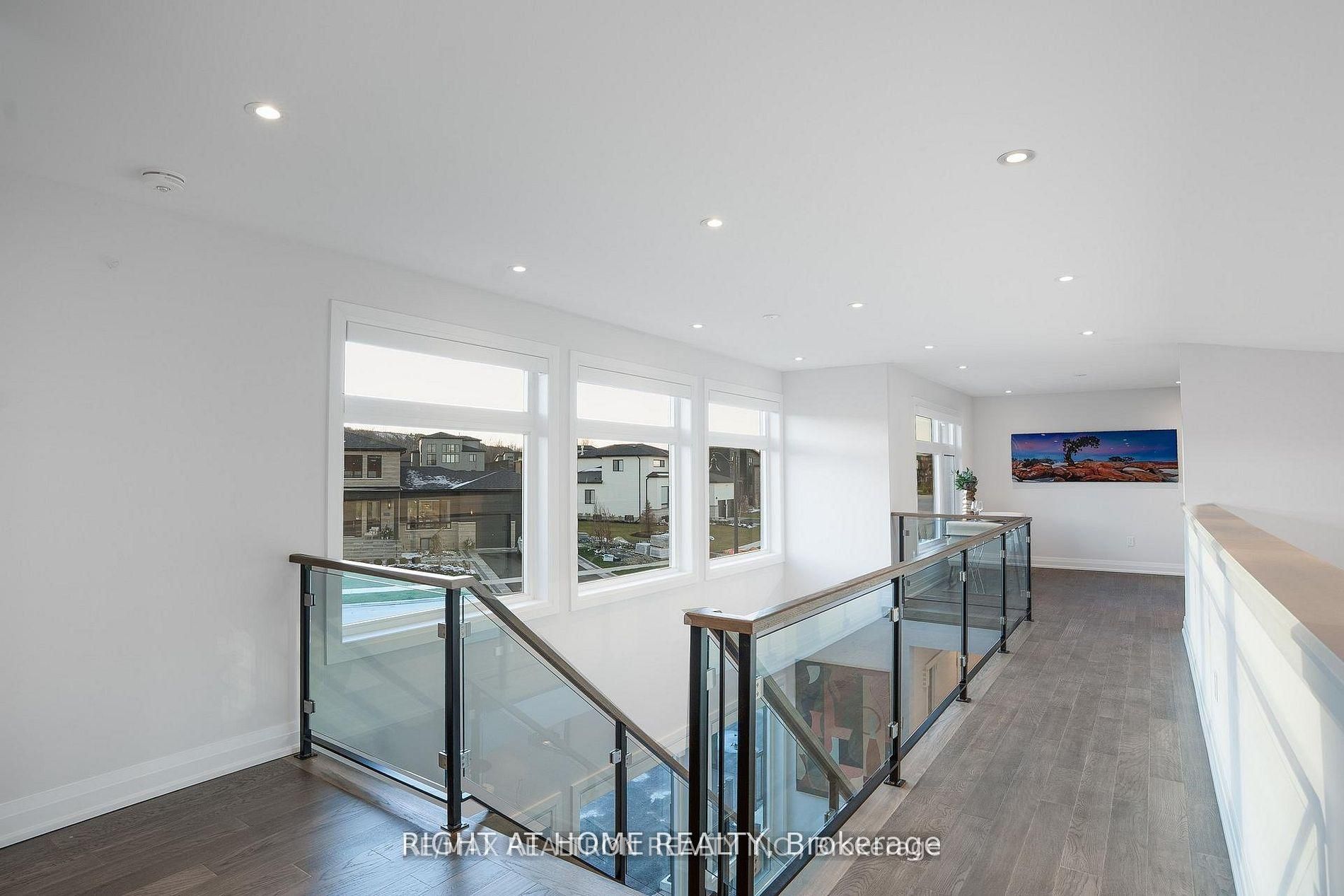 101 Sladden Court Property Photo 25
