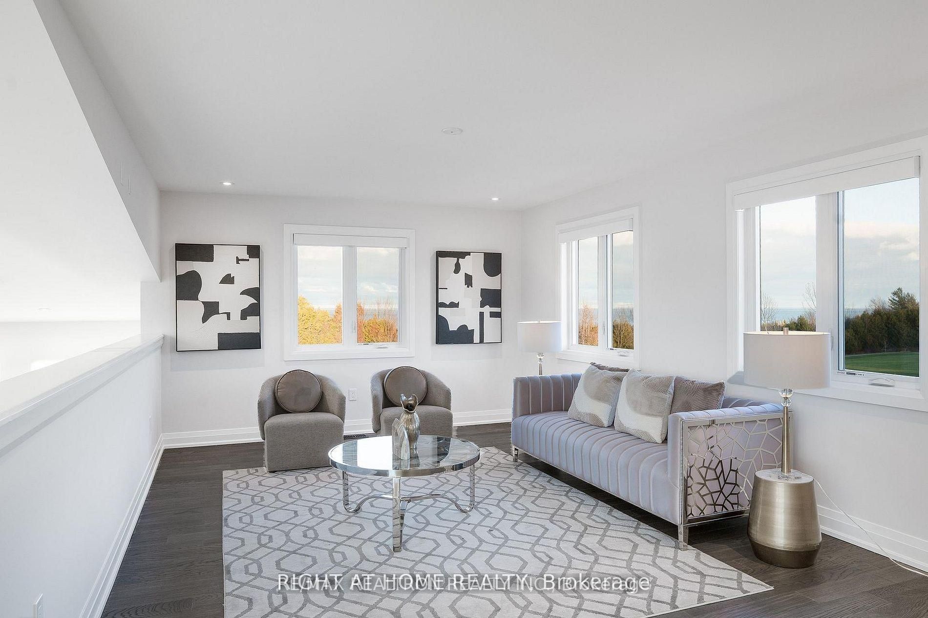 101 Sladden Court Property Photo 28