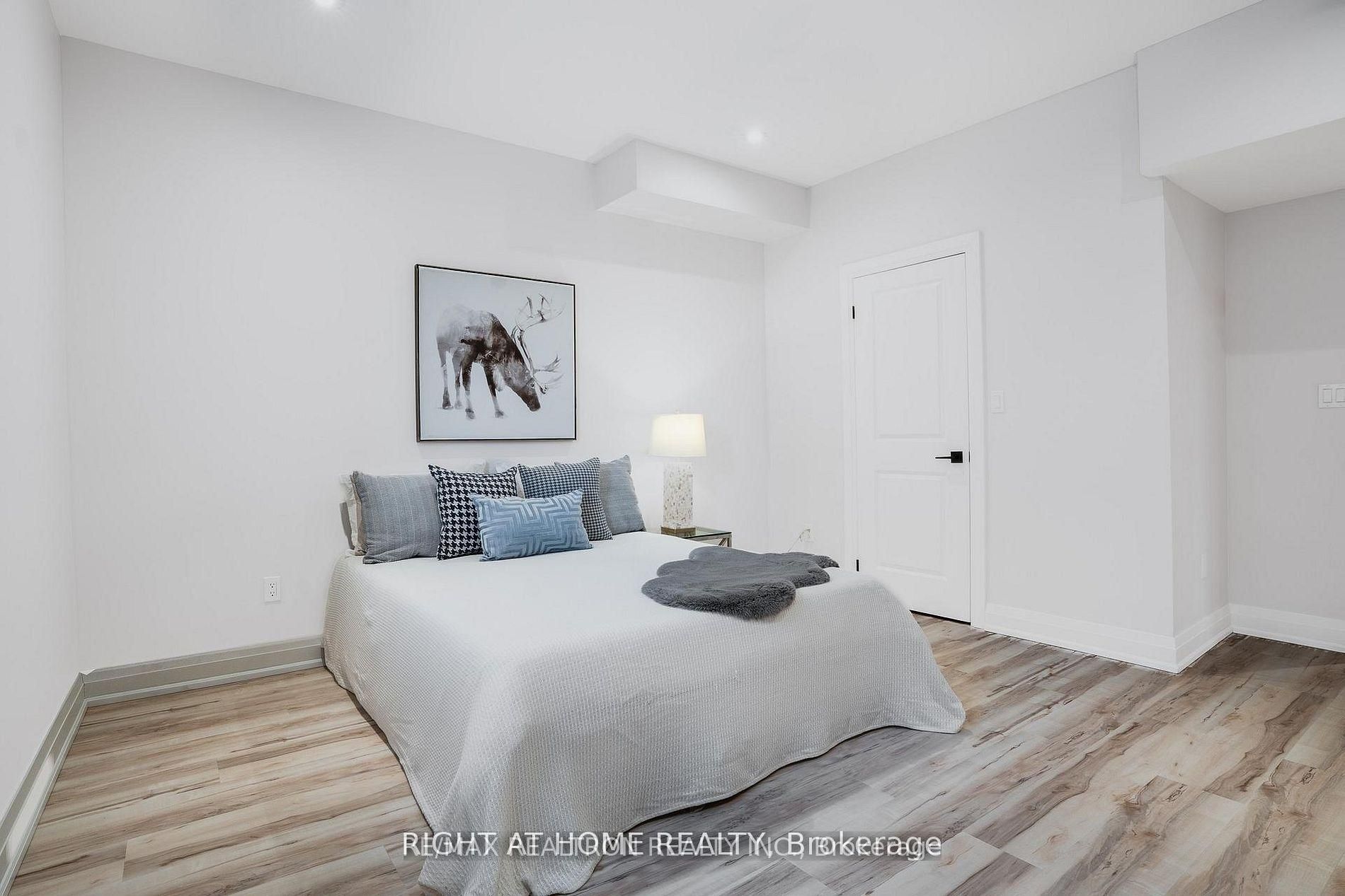 101 Sladden Court Property Photo 37