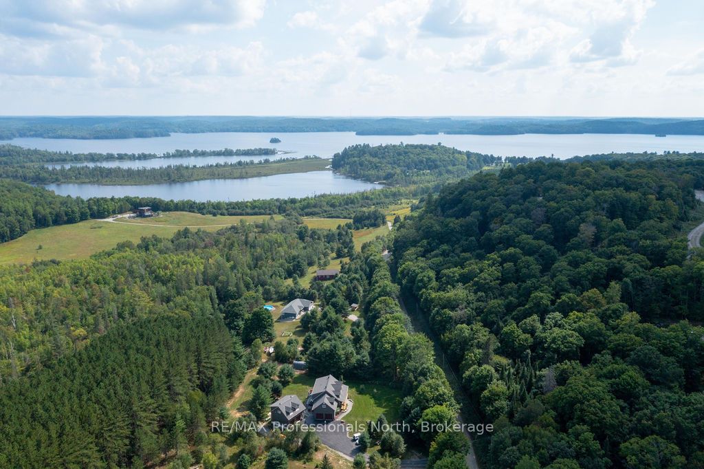427 Skyhills Road Property Photo 5