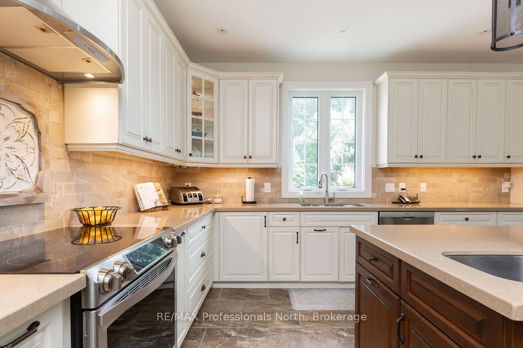 427 Skyhills Road Property Photo 7