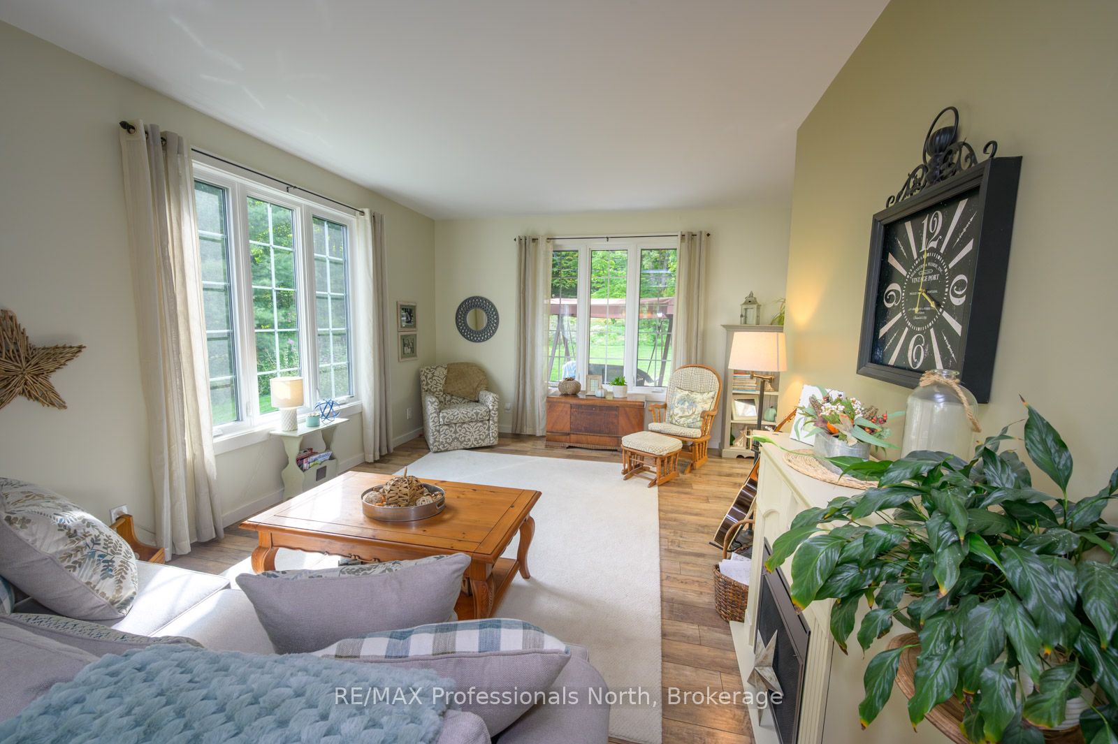 427 Skyhills Road Property Photo 12