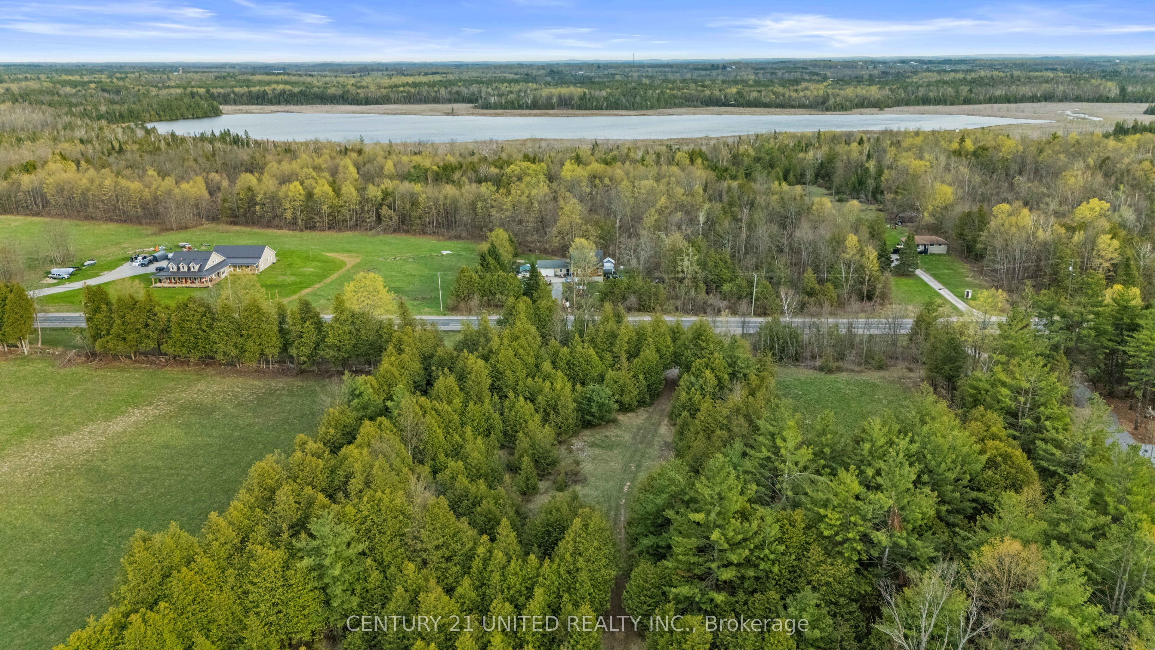 922 County Road 6 Property Photo 3