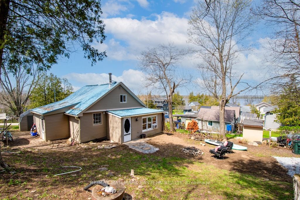 2305 Thurstonia Road Property Photo 2