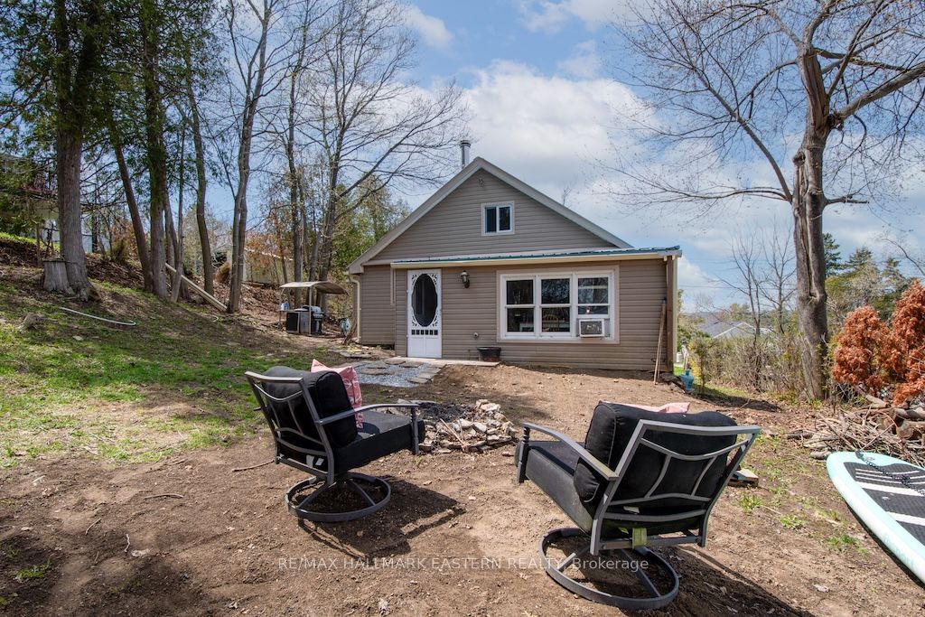2305 Thurstonia Road Property Photo 3