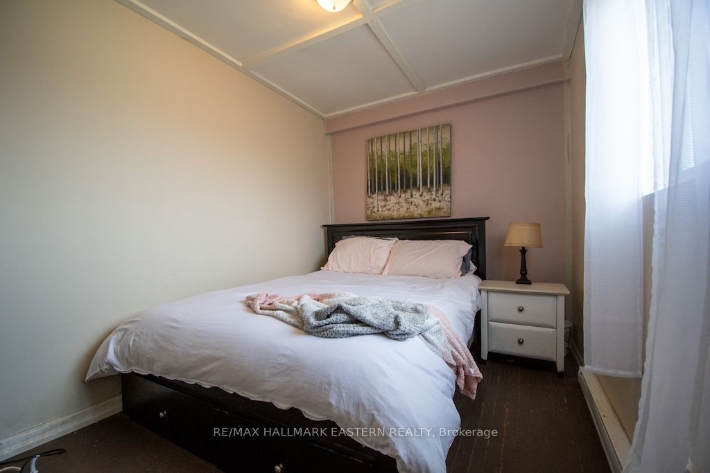 2305 Thurstonia Road Property Photo 17