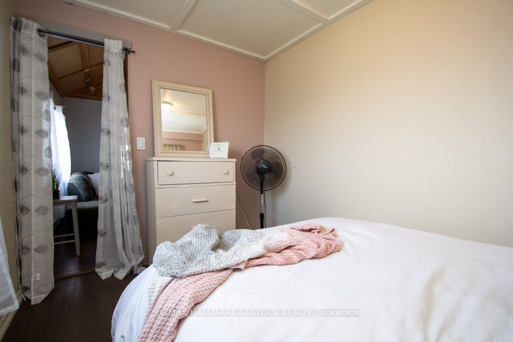 2305 Thurstonia Road Property Photo 18