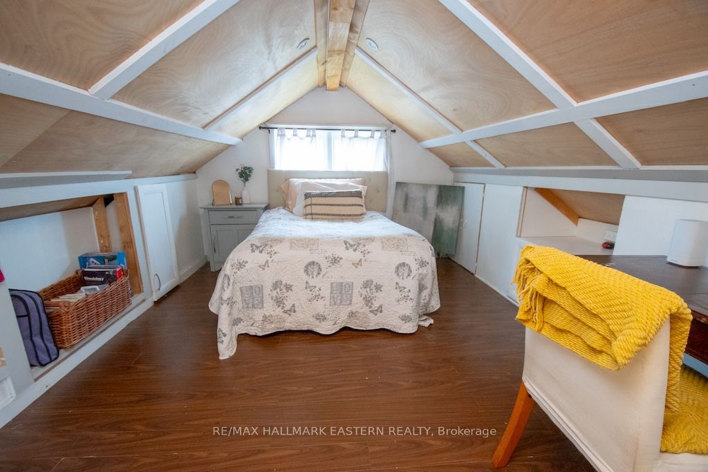 2305 Thurstonia Road Property Photo 23