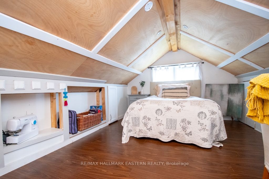 2305 Thurstonia Road Property Photo 24