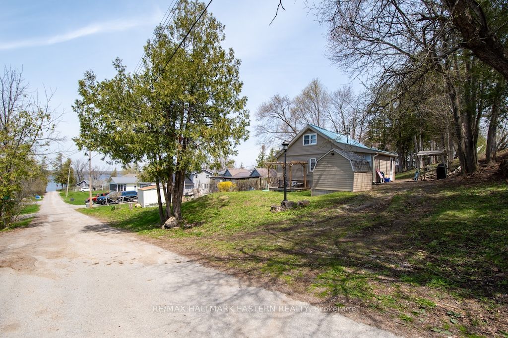 2305 Thurstonia Road Property Photo 28