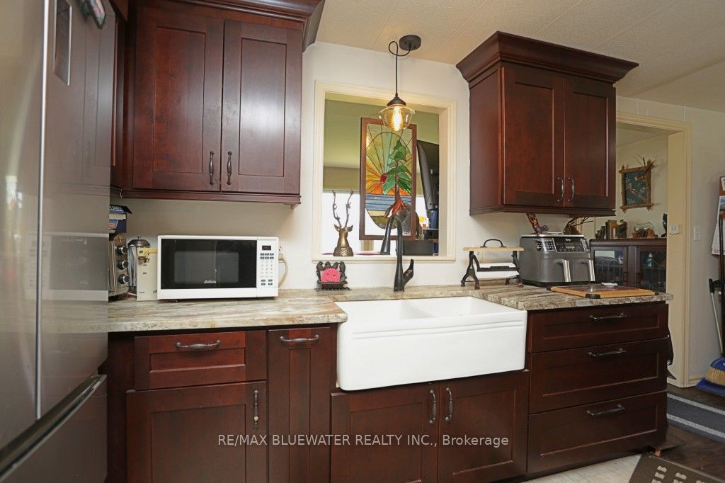 35 Pebble Beach Parkway Property Photo 11