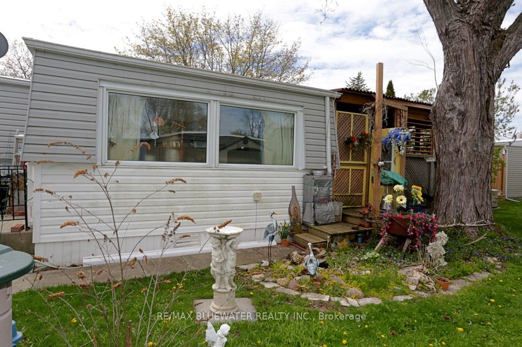 35 Pebble Beach Parkway Property Photo 22