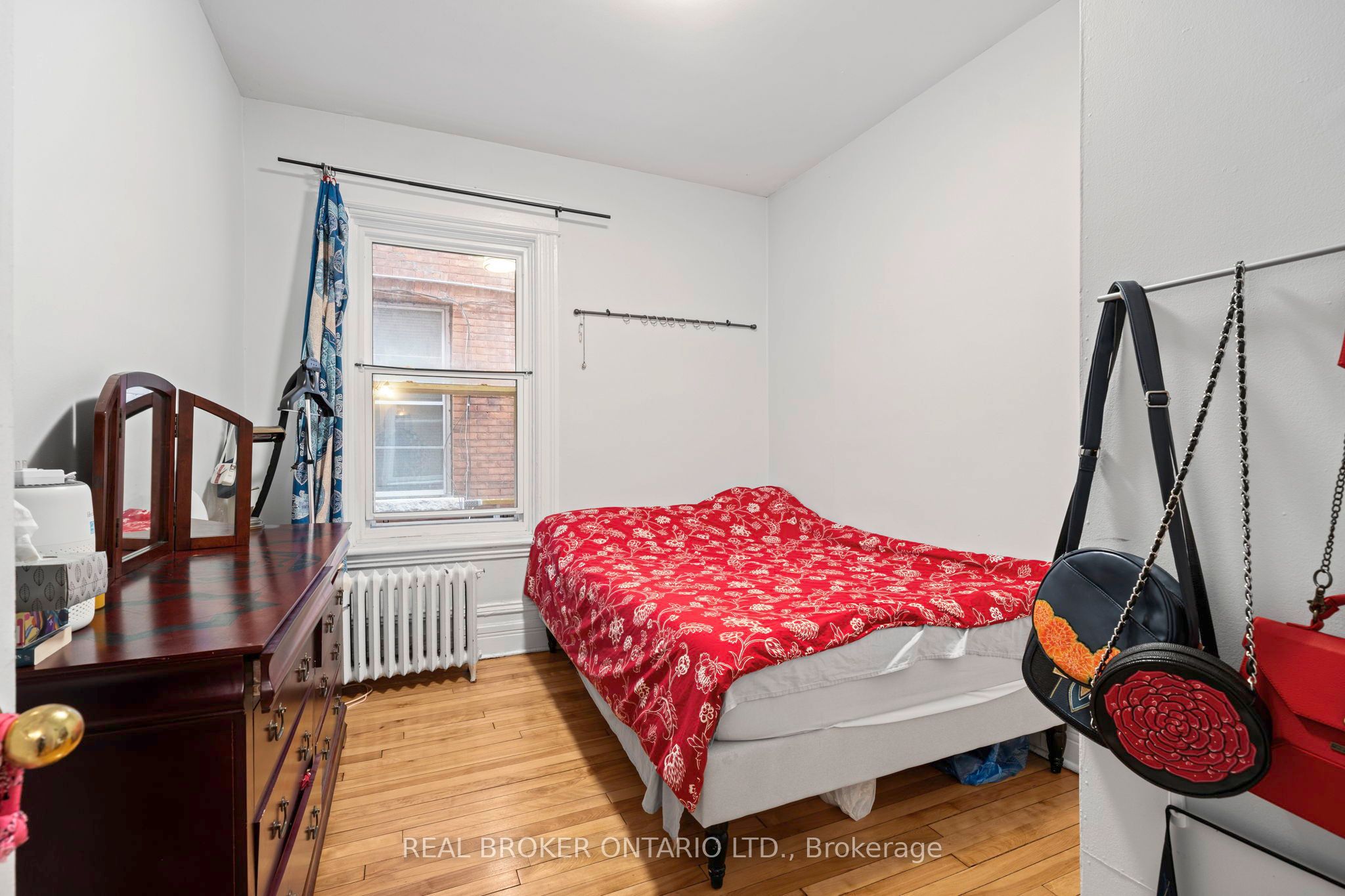 72 Fifth Avenue Property Photo 11