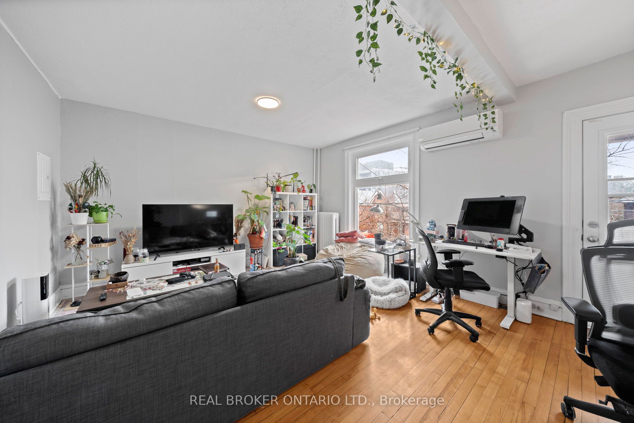 72 Fifth Avenue Property Photo 27