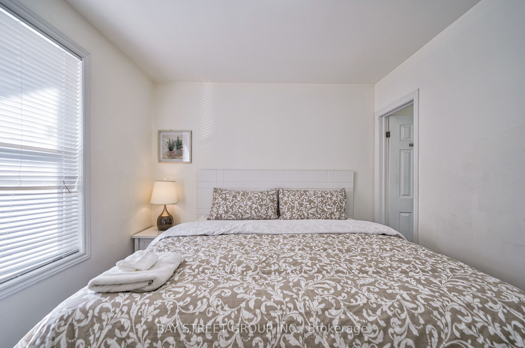 5241 Kitchener Street Property Photo 13