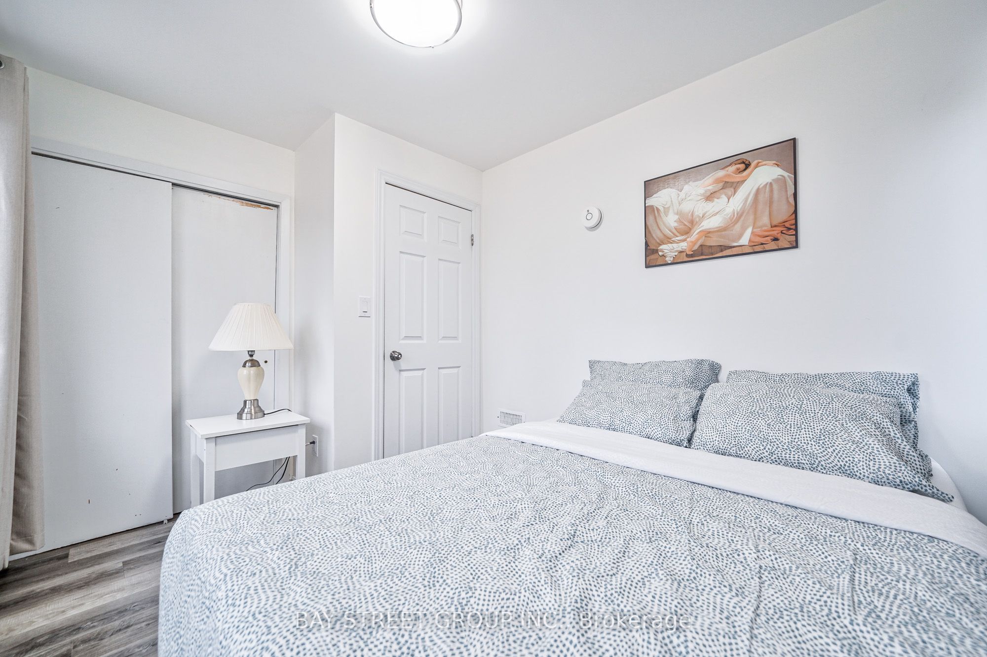 5241 Kitchener Street Property Photo 25