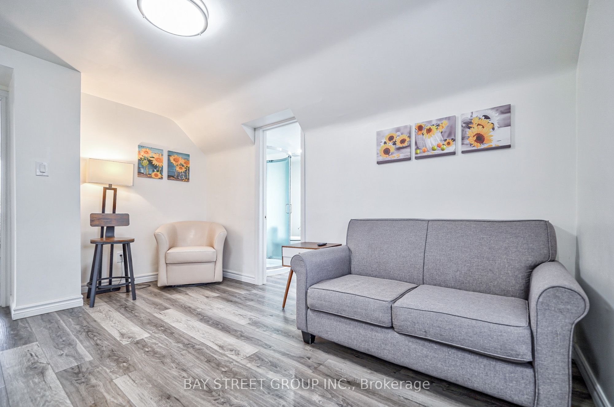 5241 Kitchener Street Property Photo 29