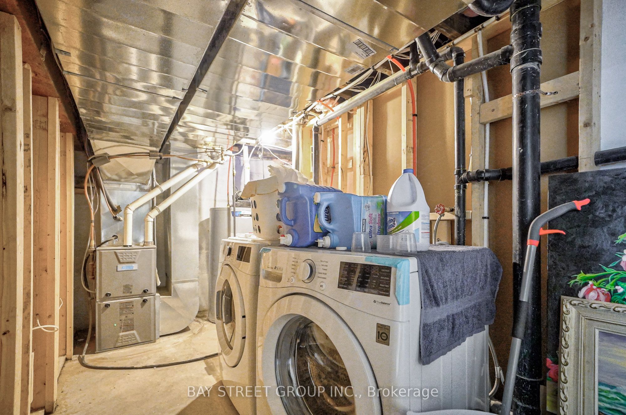 5241 Kitchener Street Property Photo 47