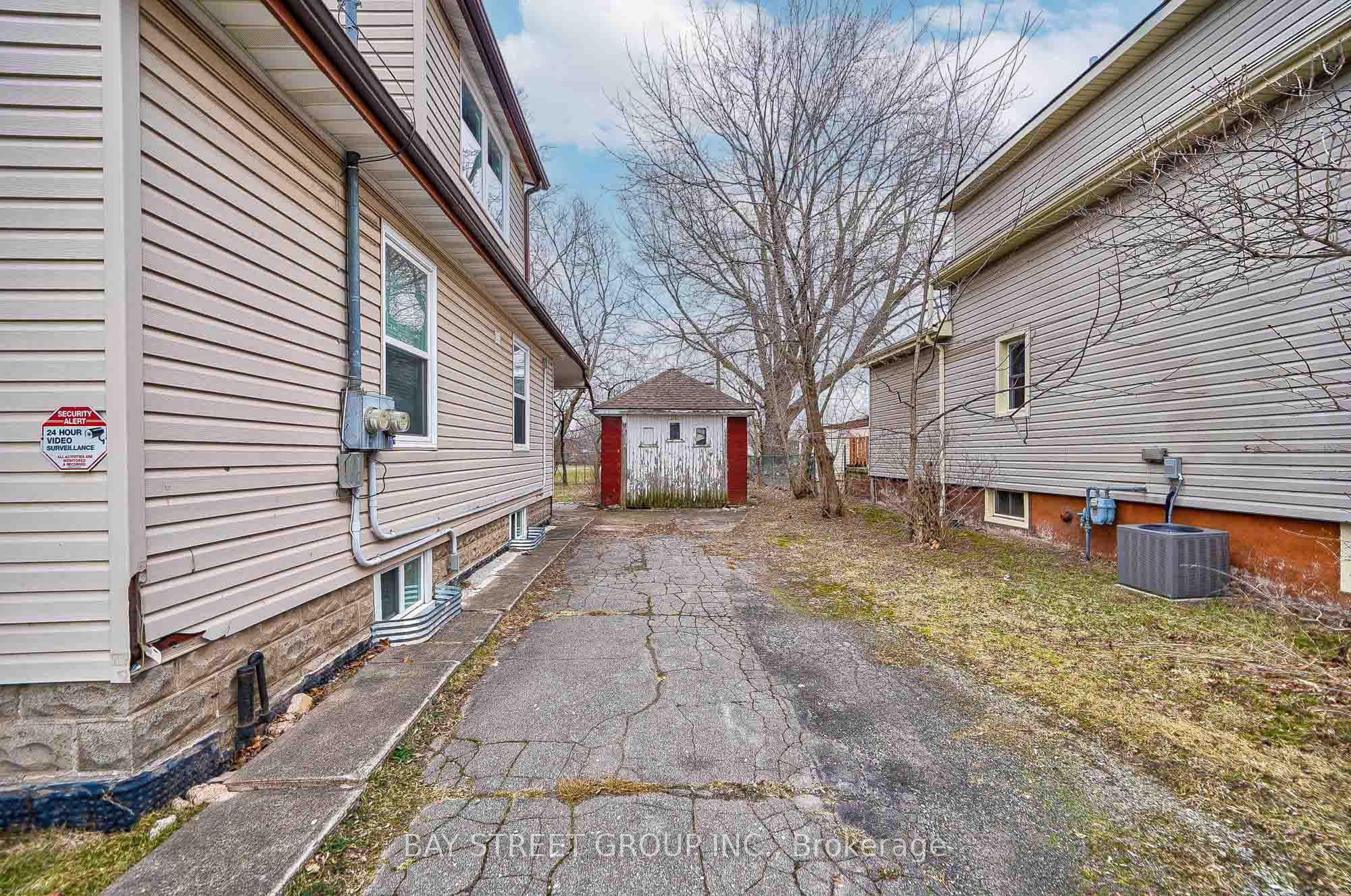 5241 Kitchener Street Property Photo 48