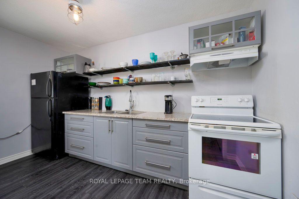 422 Donald B Munro Drive Property Photo 11