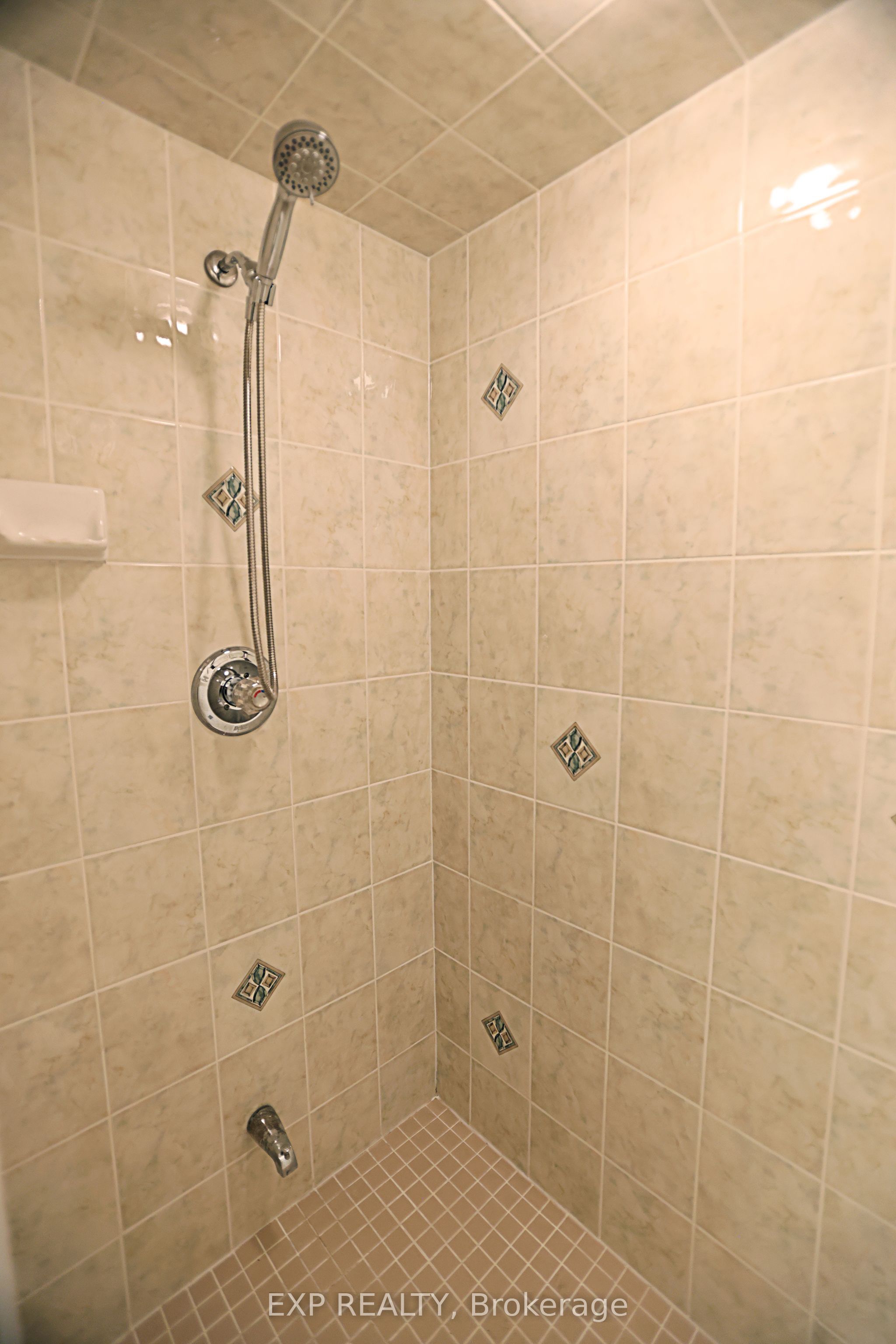 2 Harbour Drive 9 Property Photo 23
