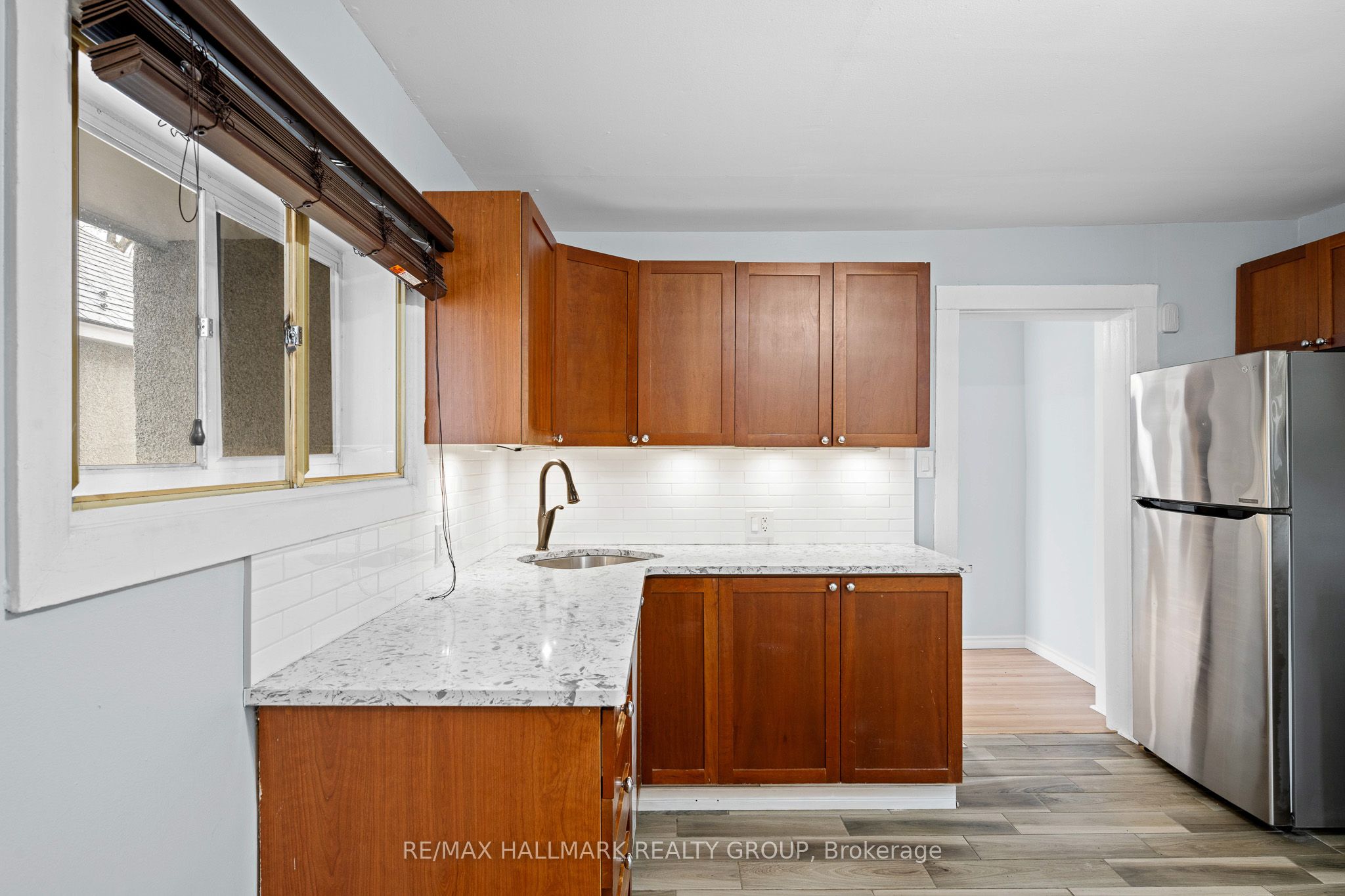 267 Park Street Property Photo 6